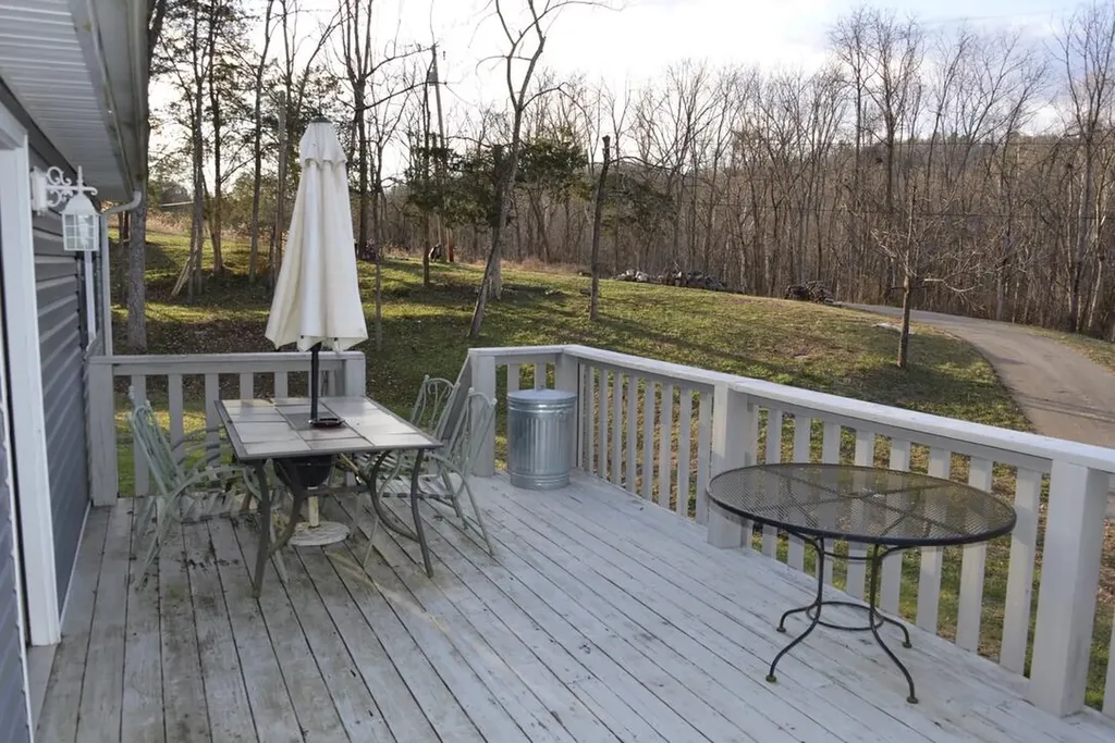 325 Sinks Road Somerset KY 42501