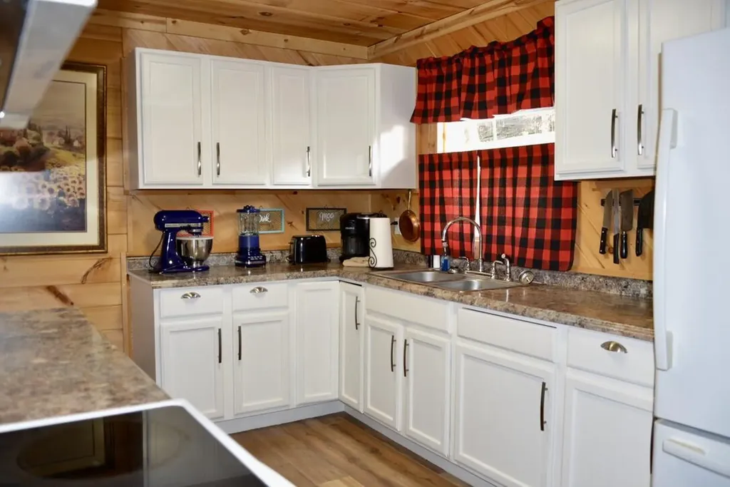 325 Sinks Road Somerset KY 42501
