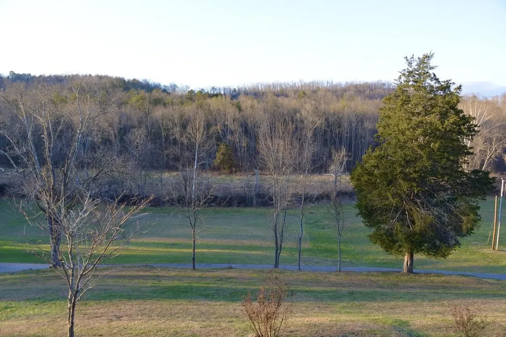 325 Sinks Road Somerset KY 42501