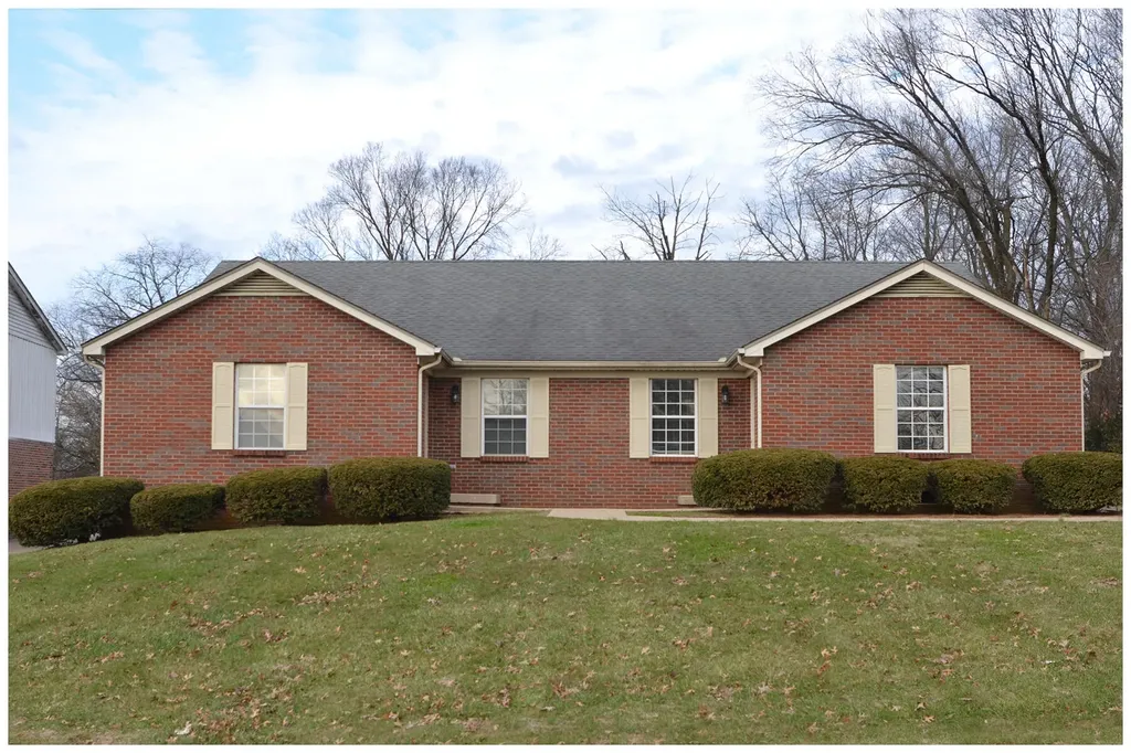 105 Oakmont Lane Frankfort KY 40601