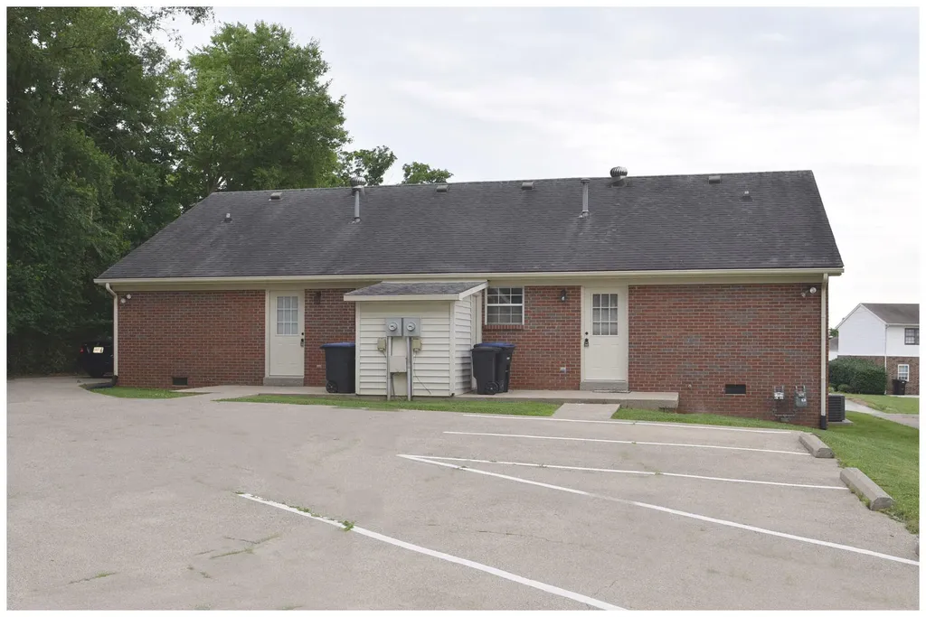 105 Oakmont Lane Frankfort KY 40601