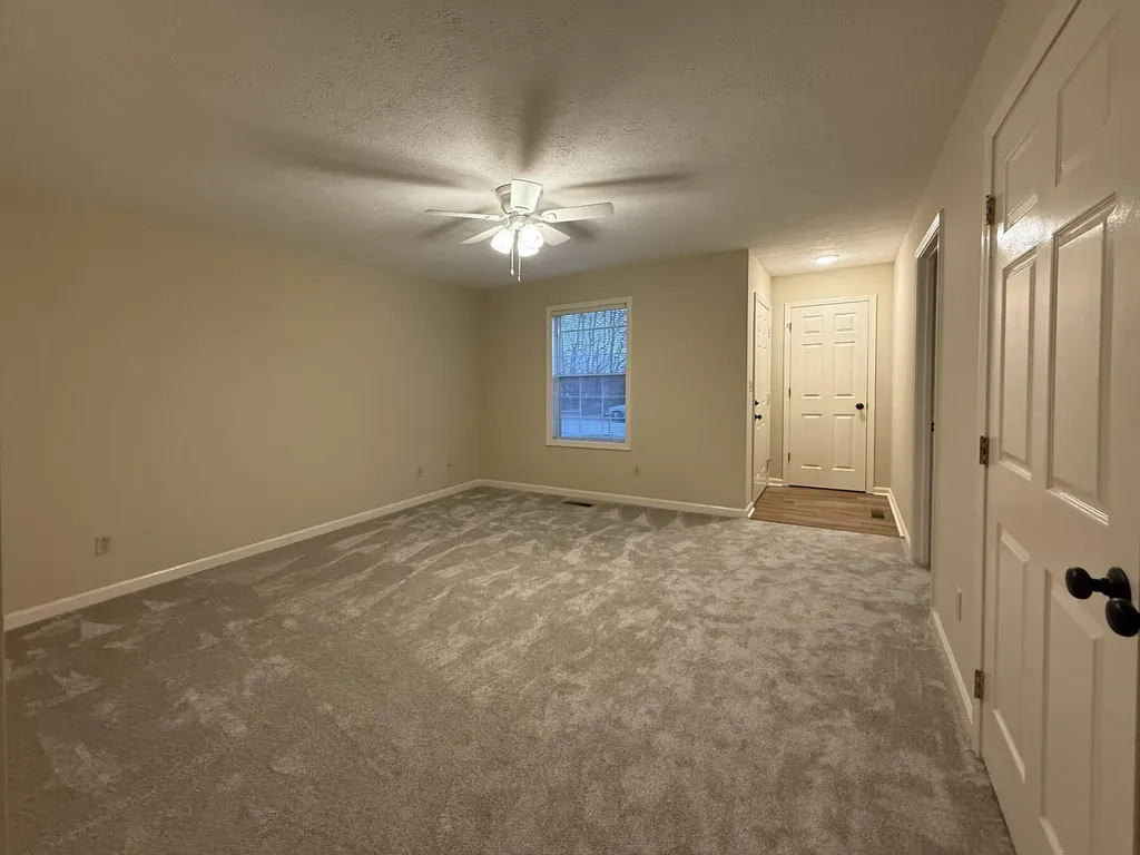 105 Oakmont Lane Frankfort KY 40601