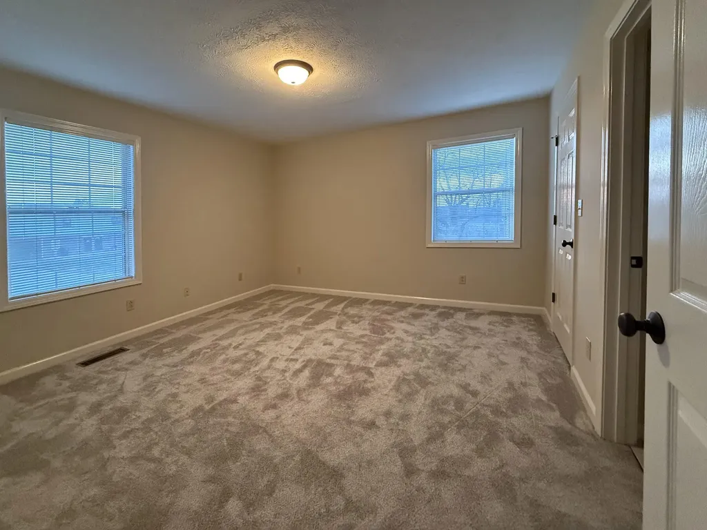 105 Oakmont Lane Frankfort KY 40601