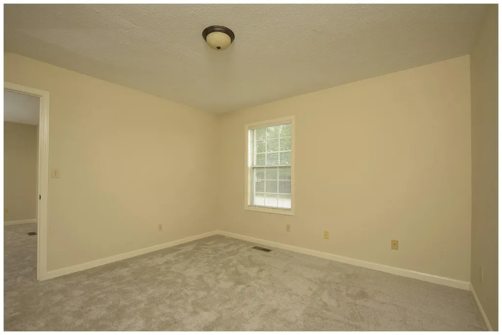105 Oakmont Lane Frankfort KY 40601