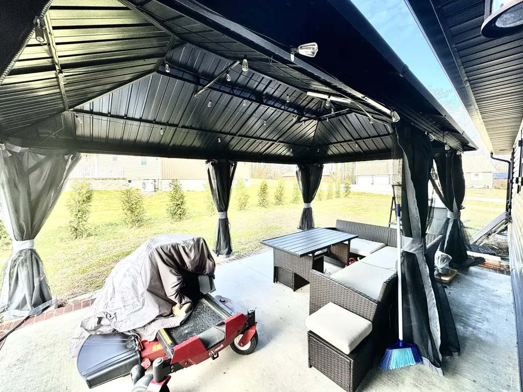 303 Sonny Aaron Drive Jamestown KY 42629