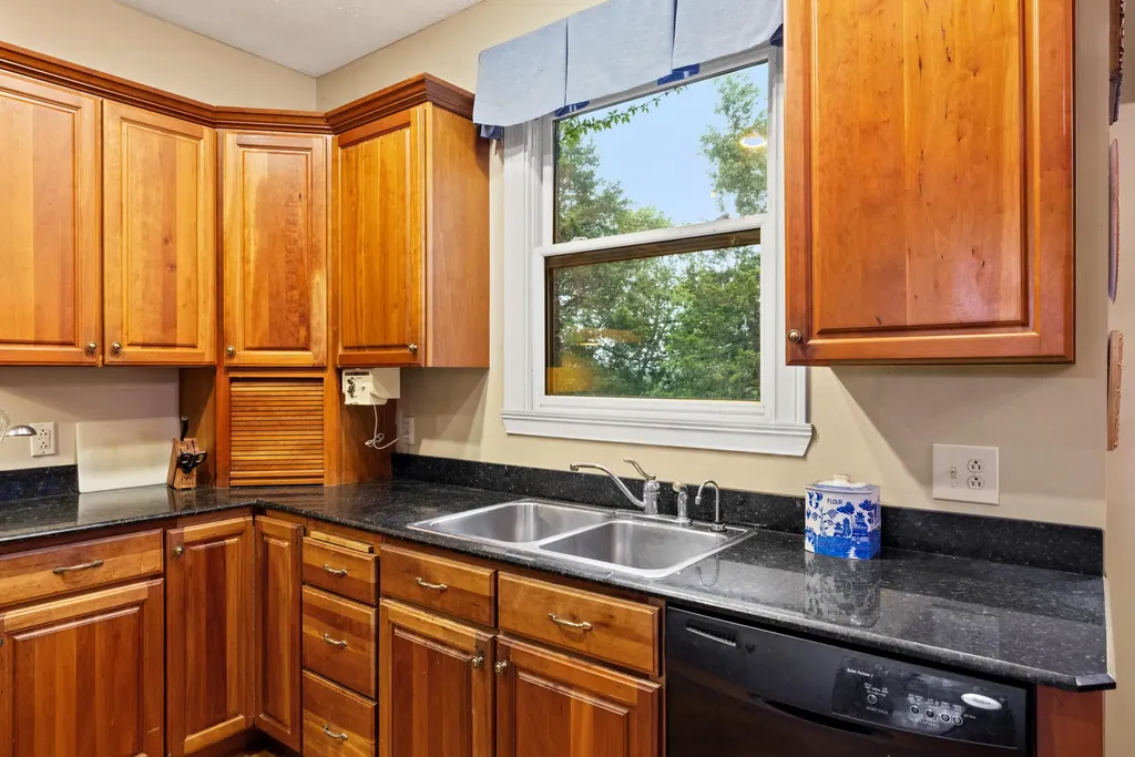 2309 Oregon Road Versailles KY 40383