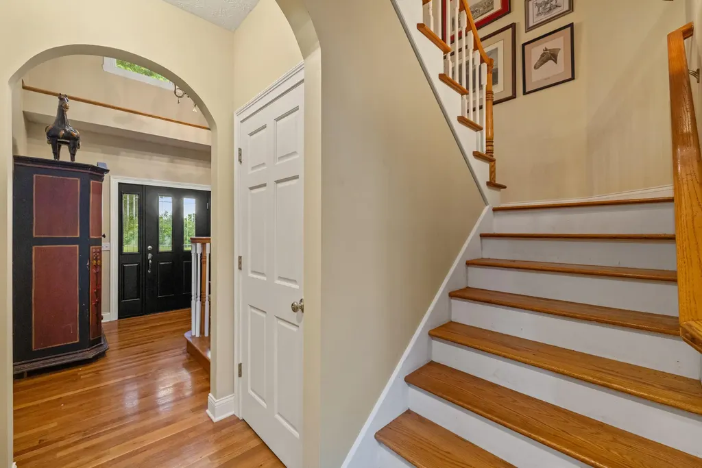 2309 Oregon Road Versailles KY 40383