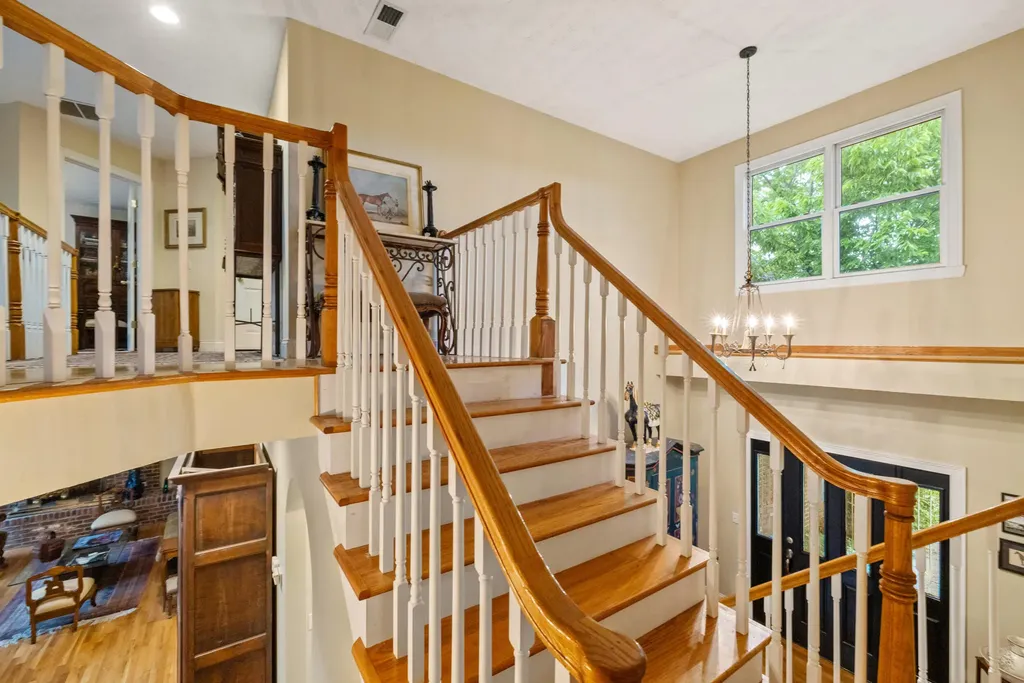 2309 Oregon Road Versailles KY 40383