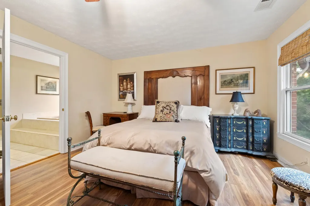 2309 Oregon Road Versailles KY 40383