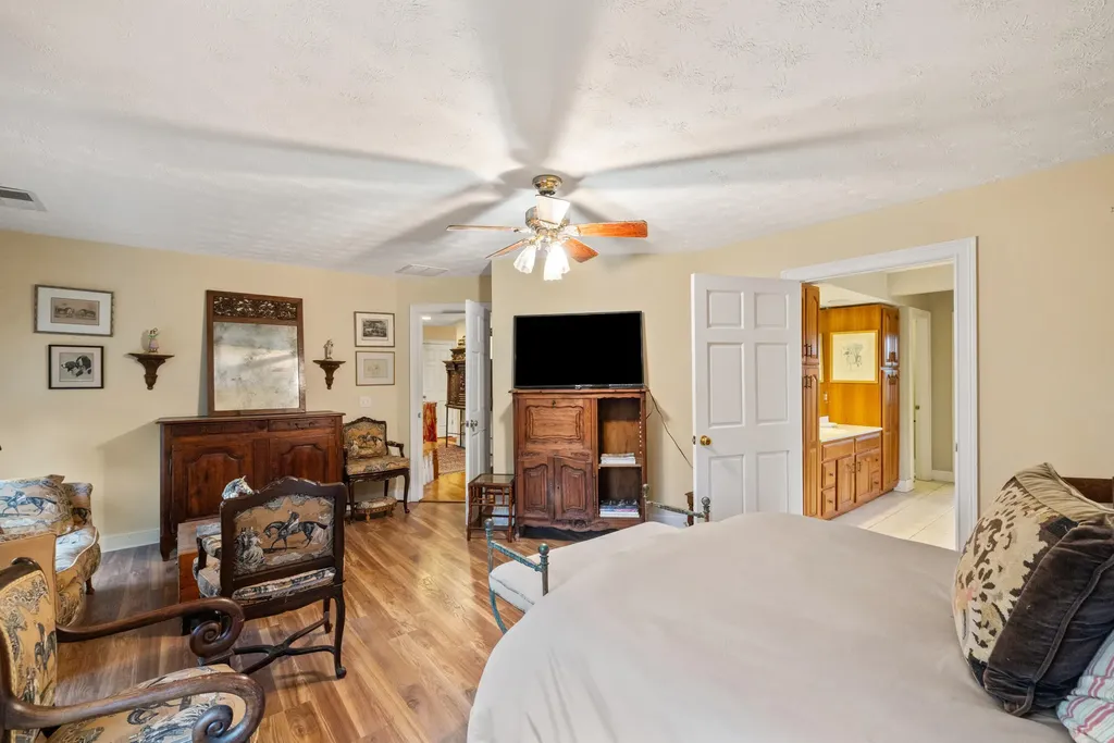 2309 Oregon Road Versailles KY 40383
