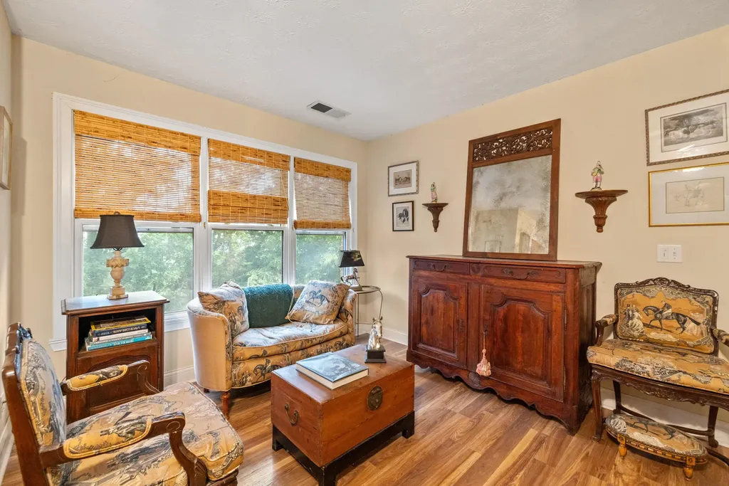 2309 Oregon Road Versailles KY 40383