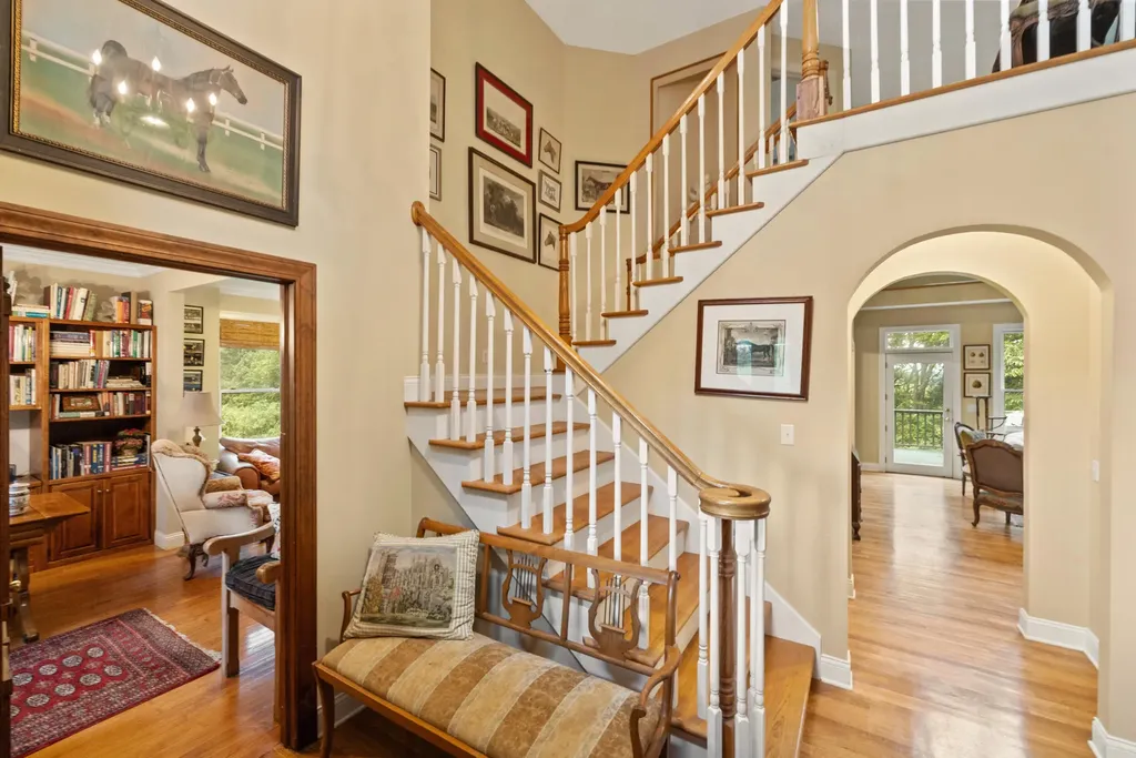 2309 Oregon Road Versailles KY 40383