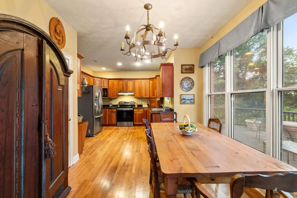 2309 Oregon Road Versailles KY 40383