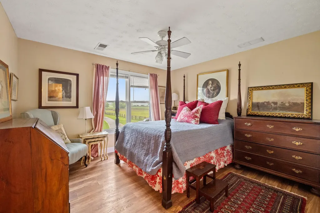 2309 Oregon Road Versailles KY 40383