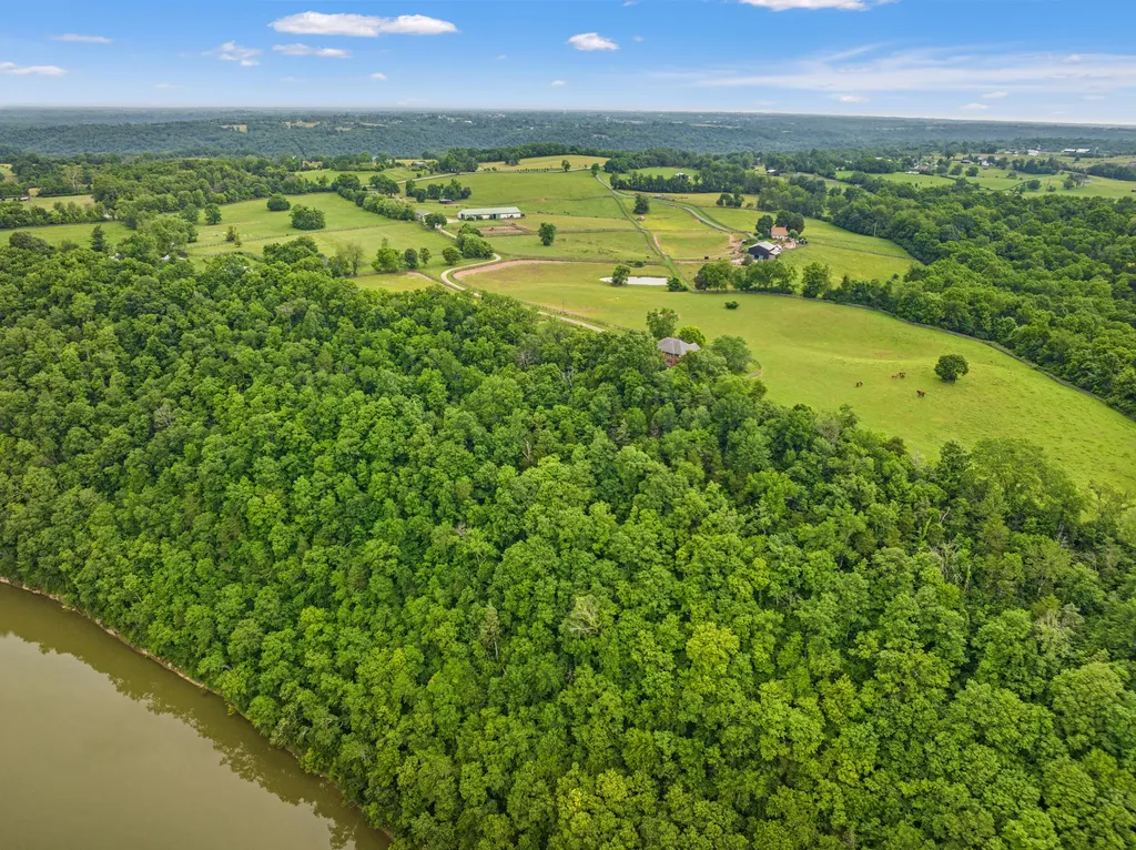 2309 Oregon Road Versailles KY 40383