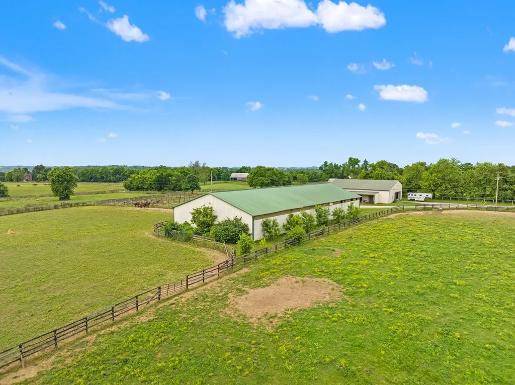 2309 Oregon Road Versailles KY 40383
