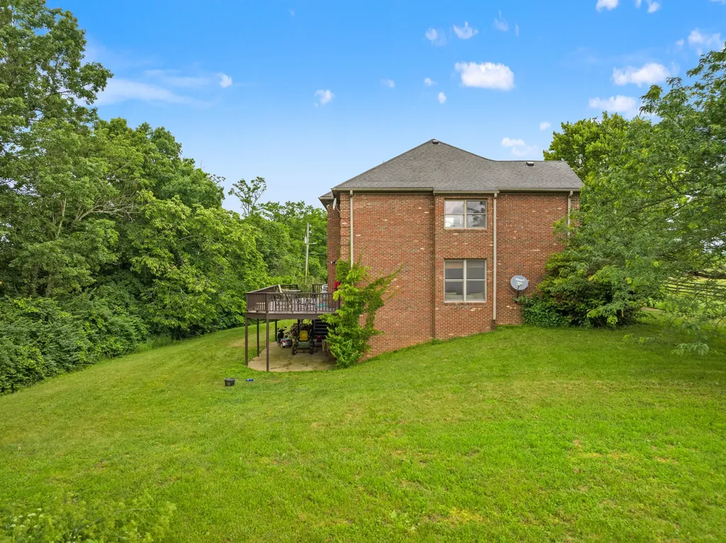 2309 Oregon Road Versailles KY 40383