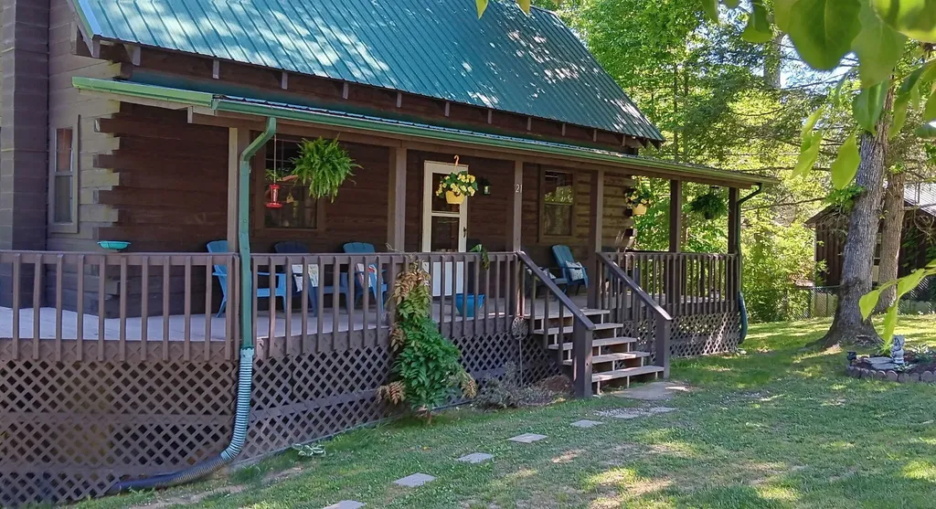 21 Clark Bottom Road London KY 40744