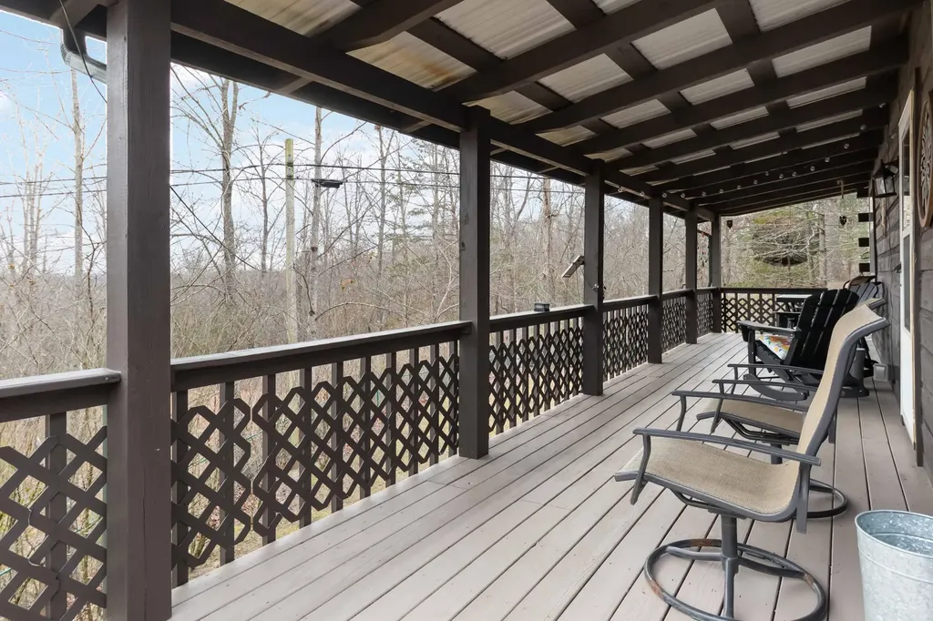 21 Clark Bottom Road London KY 40744