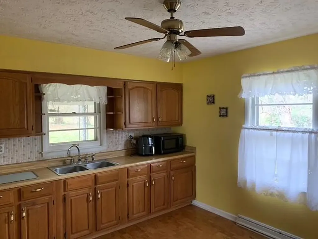 136 Lincoln Drive Frankfort KY 40601
