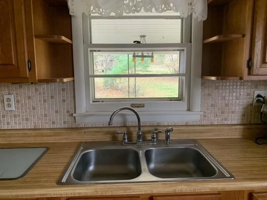 136 Lincoln Drive Frankfort KY 40601