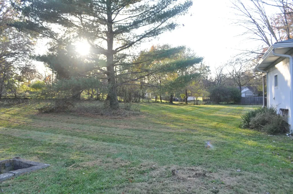 136 Lincoln Drive Frankfort KY 40601