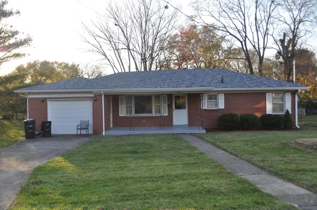 136 Lincoln Drive Frankfort KY 40601