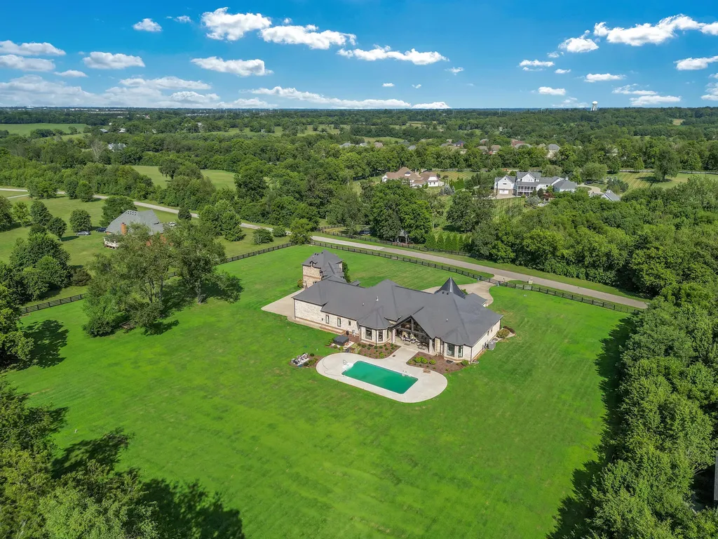520 Cassity Way Nicholasville KY 40356