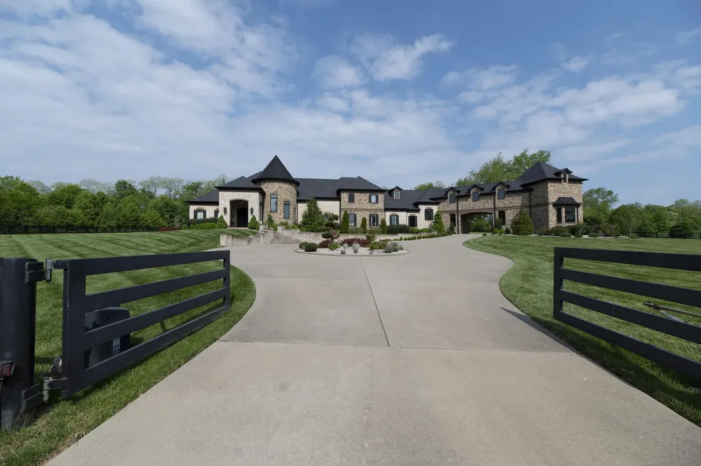 520 Cassity Way Nicholasville KY 40356