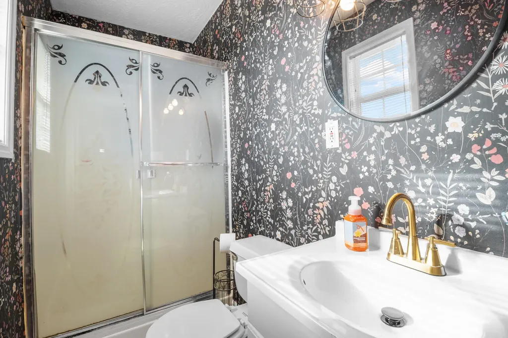 270 Peters Road Mckee KY 40447