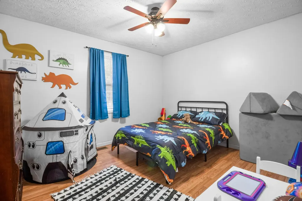 270 Peters Road Mckee KY 40447