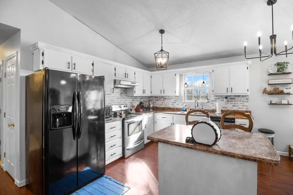 270 Peters Road Mckee KY 40447
