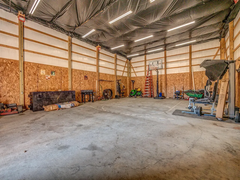 1064 Gardner Trail Salyersville KY 41465