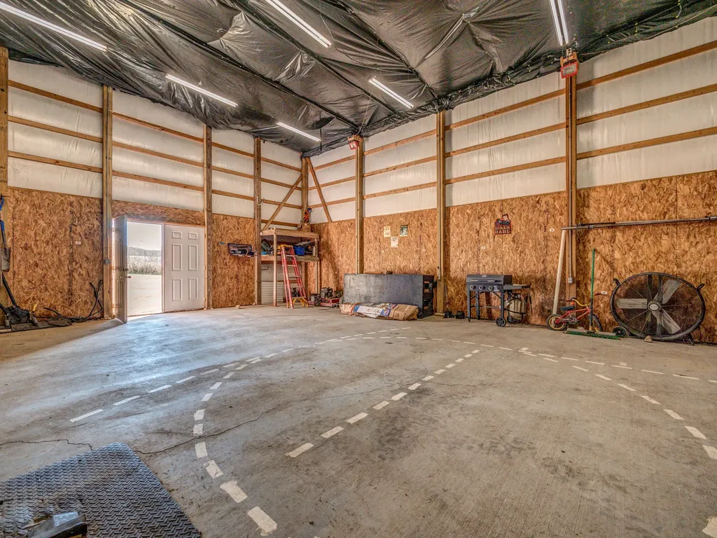 1064 Gardner Trail Salyersville KY 41465