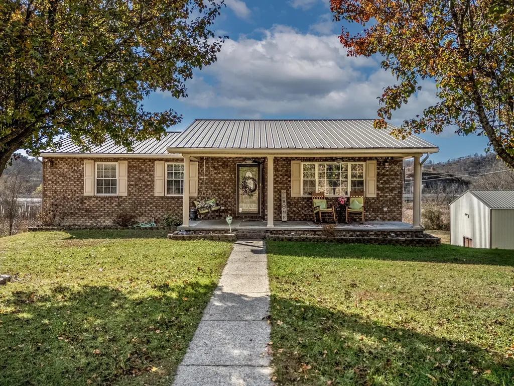 1064 Gardner Trail Salyersville KY 41465