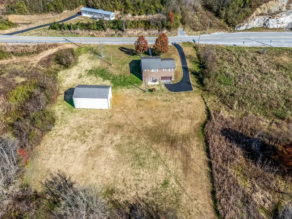 1064 Gardner Trail Salyersville KY 41465