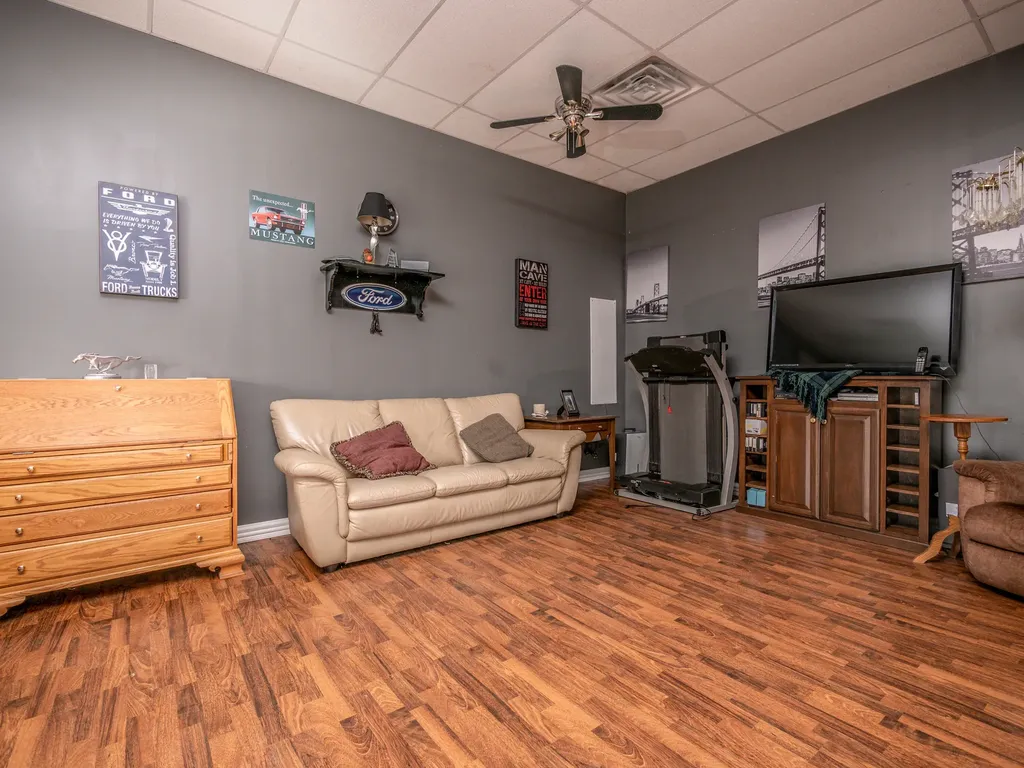 1064 Gardner Trail Salyersville KY 41465