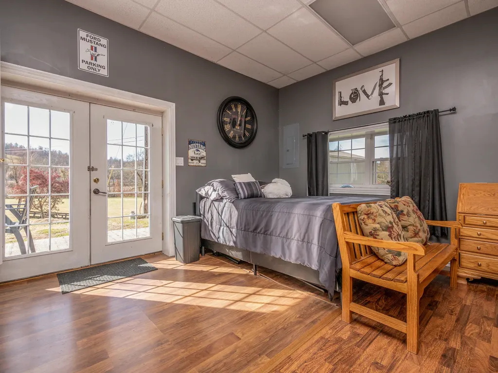 1064 Gardner Trail Salyersville KY 41465