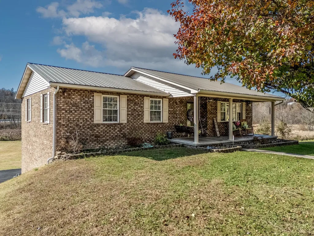 1064 Gardner Trail Salyersville KY 41465