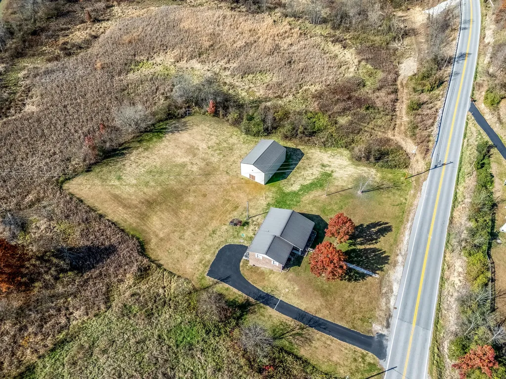 1064 Gardner Trail Salyersville KY 41465