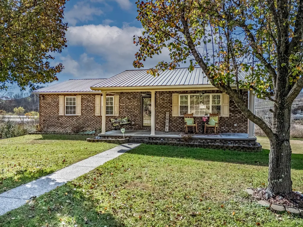 1064 Gardner Trail Salyersville KY 41465