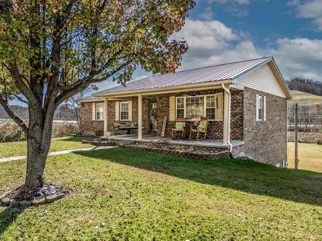 1064 Gardner Trail Salyersville KY 41465