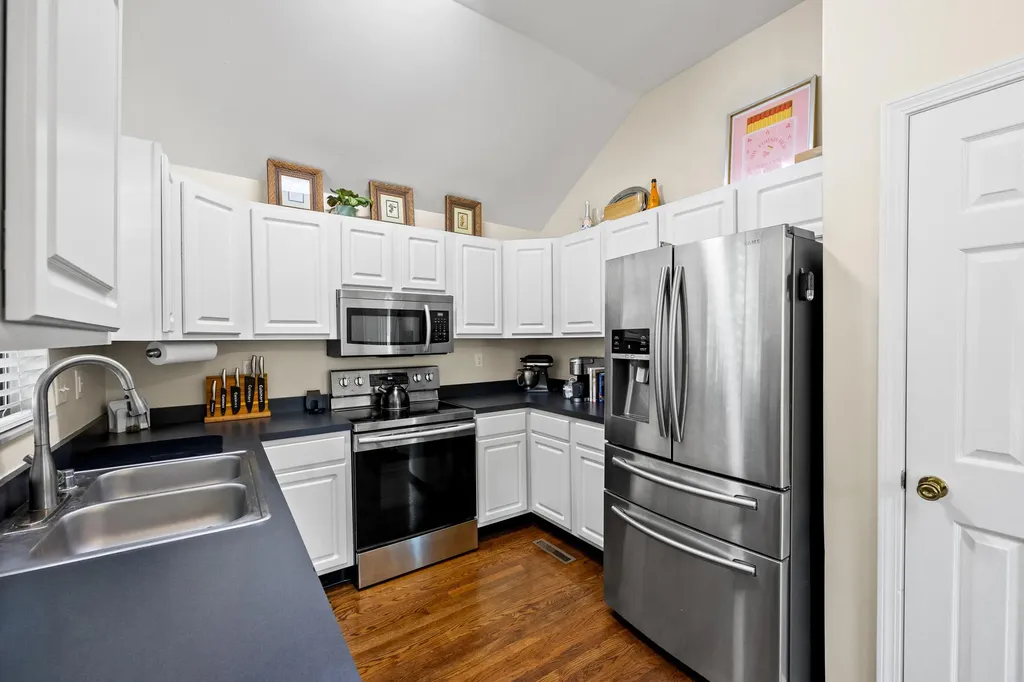 2248 Valencia Drive Lexington KY 40513