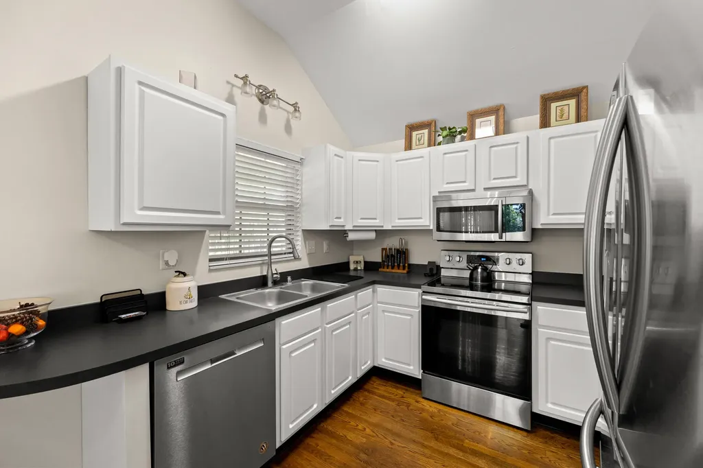 2248 Valencia Drive Lexington KY 40513