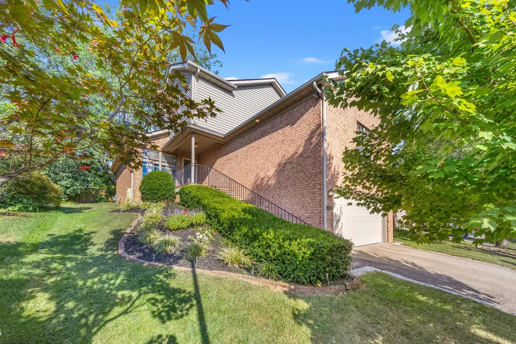 2248 Valencia Drive Lexington KY 40513