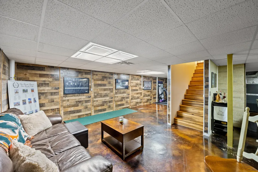 2248 Valencia Drive Lexington KY 40513