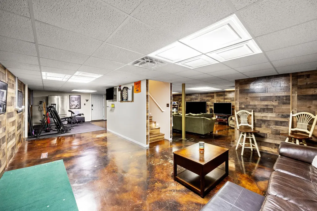 2248 Valencia Drive Lexington KY 40513