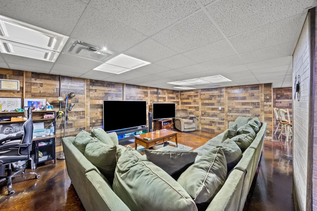 2248 Valencia Drive Lexington KY 40513
