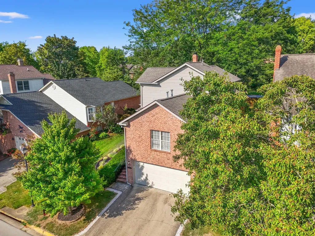 2248 Valencia Drive Lexington KY 40513