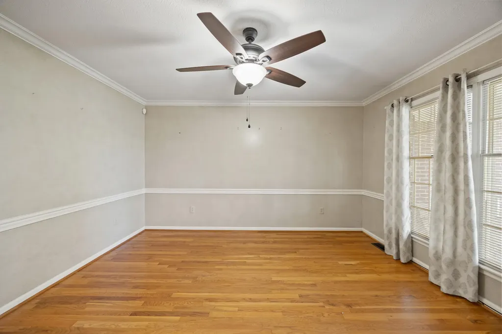 1360 Hoover Pike Nicholasville KY 40356